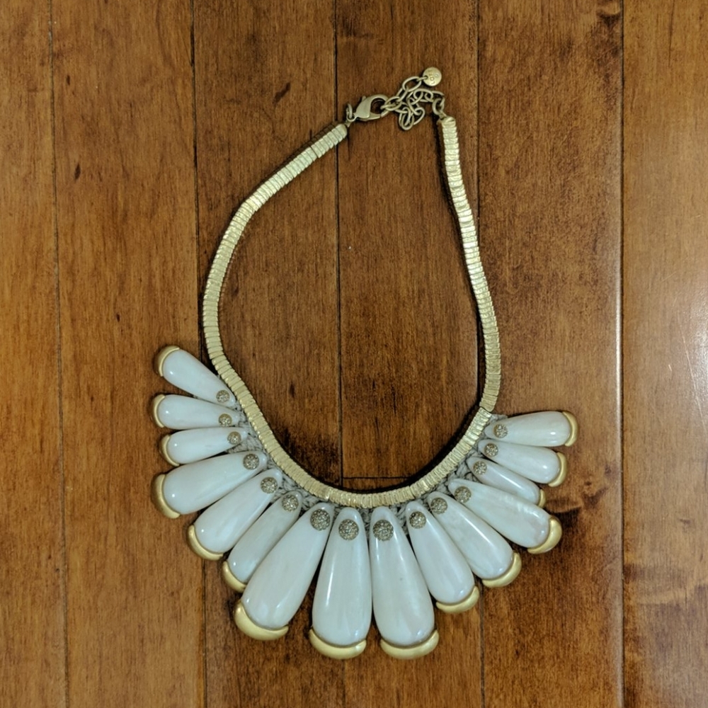EUC LOFT Statement Necklace